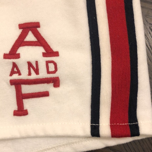 Women’s Brand New Abercrombie & Fitch White Shorts with Red and Blue Accents - Picture 3 of 11
